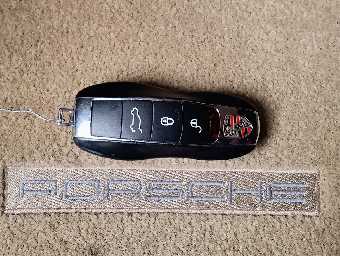 PORSCHE CAYENNE 2011 Image 64