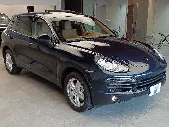 PORSCHE CAYENNE 2011 Image 66