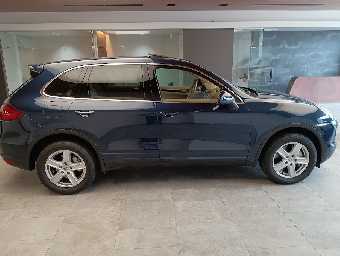 PORSCHE CAYENNE 2011 Image 10