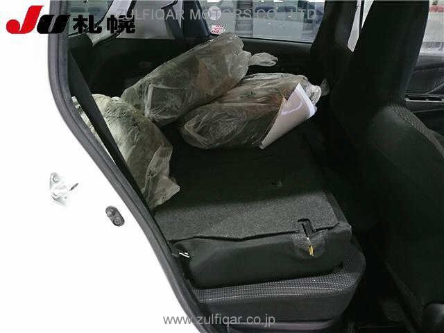 TOYOTA VITZ 2018 Image 7