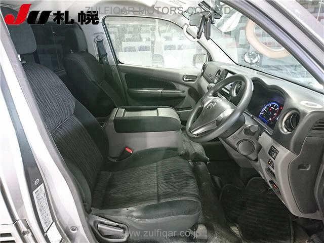 NISSAN NV350 CARAVAN 2018 Image 5