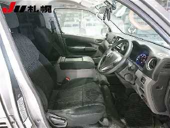 NISSAN NV350 CARAVAN 2018 Image 5