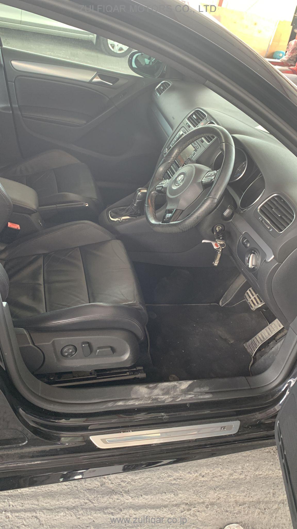 VOLKSWAGEN GOLF 2011 Image 4