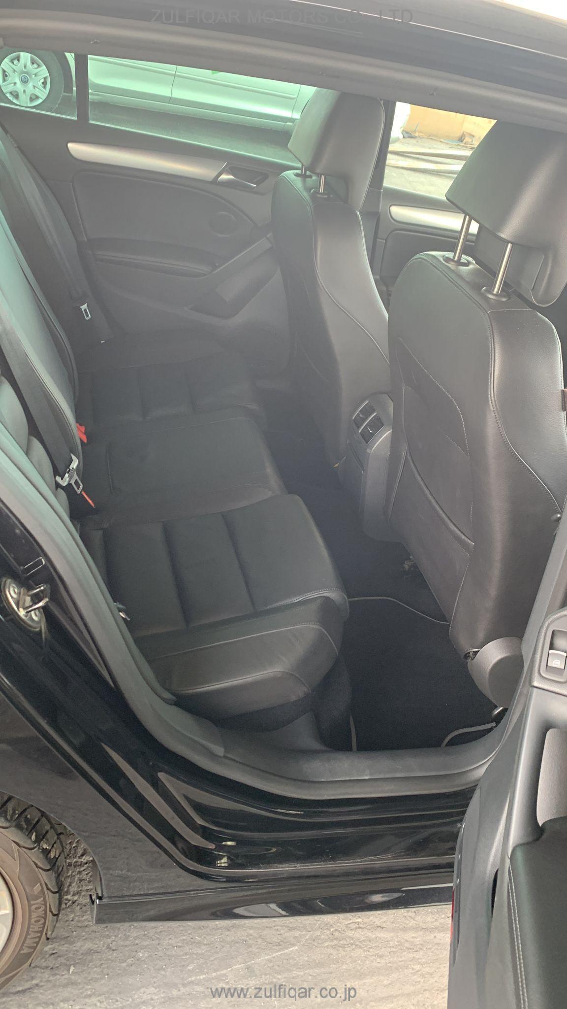 VOLKSWAGEN GOLF 2011 Image 5