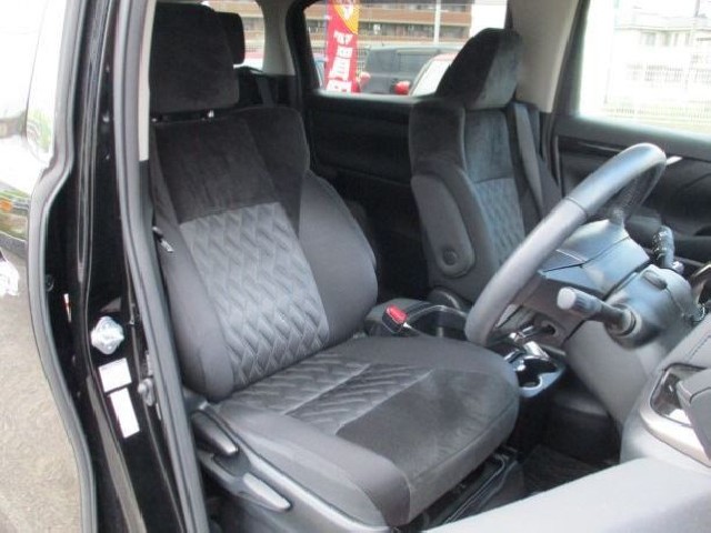 TOYOTA ALPHARD 2018 Image 28