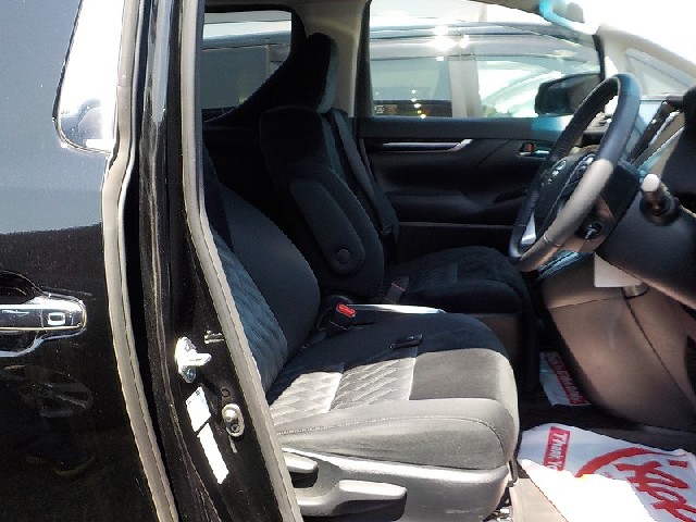 TOYOTA ALPHARD 2018 Image 40