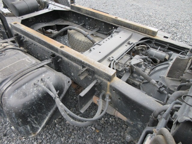 ISUZU ELF DUMP TRUCK 2000 Image 19