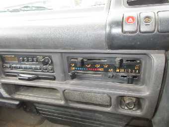 ISUZU ELF DUMP TRUCK 2000 Image 23