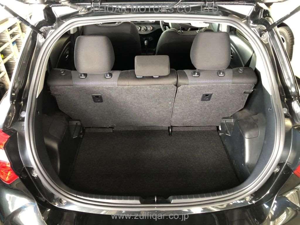 TOYOTA VITZ 2018 Image 7