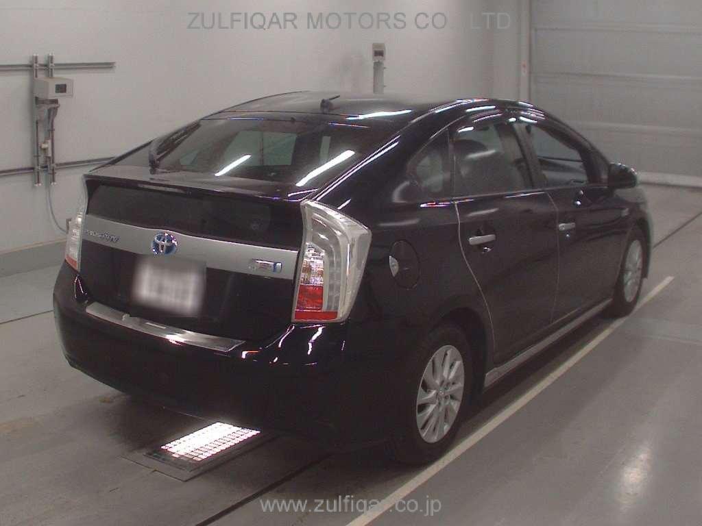 TOYOTA PRIUS PHV 2013 Image 2
