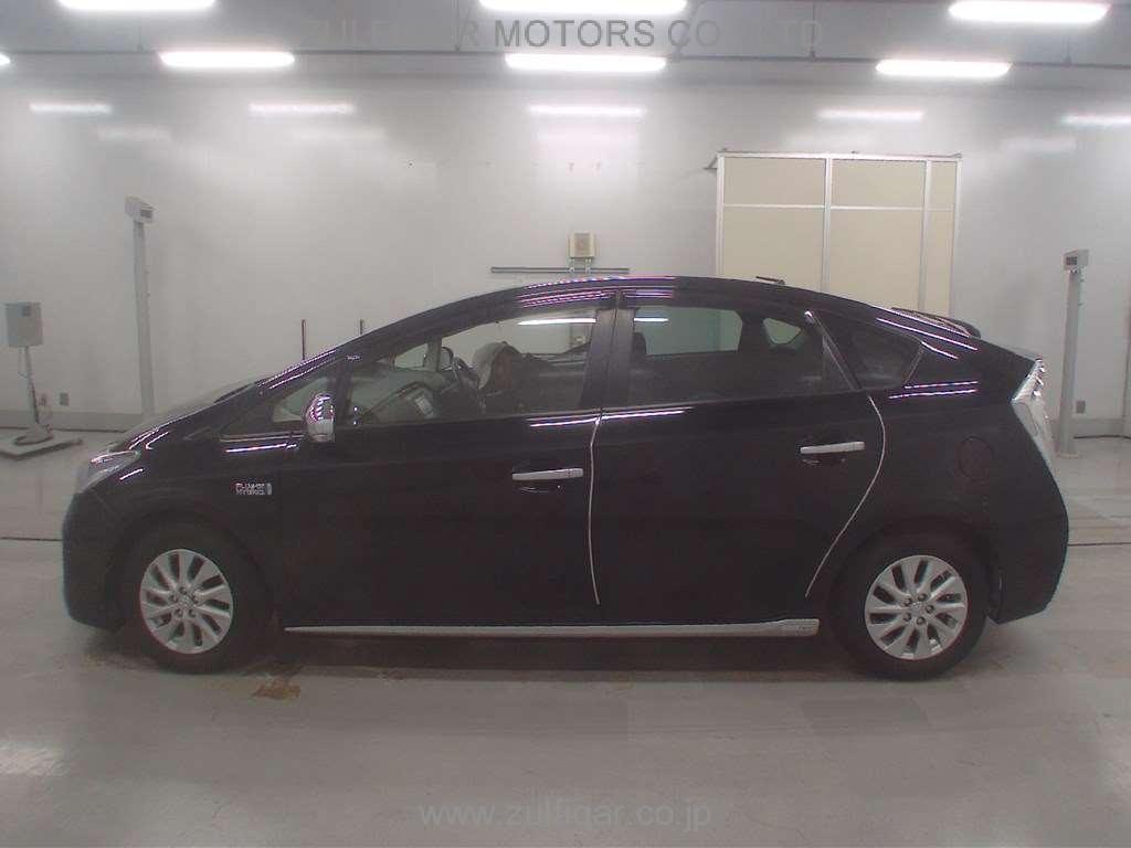 TOYOTA PRIUS PHV 2013 Image 4