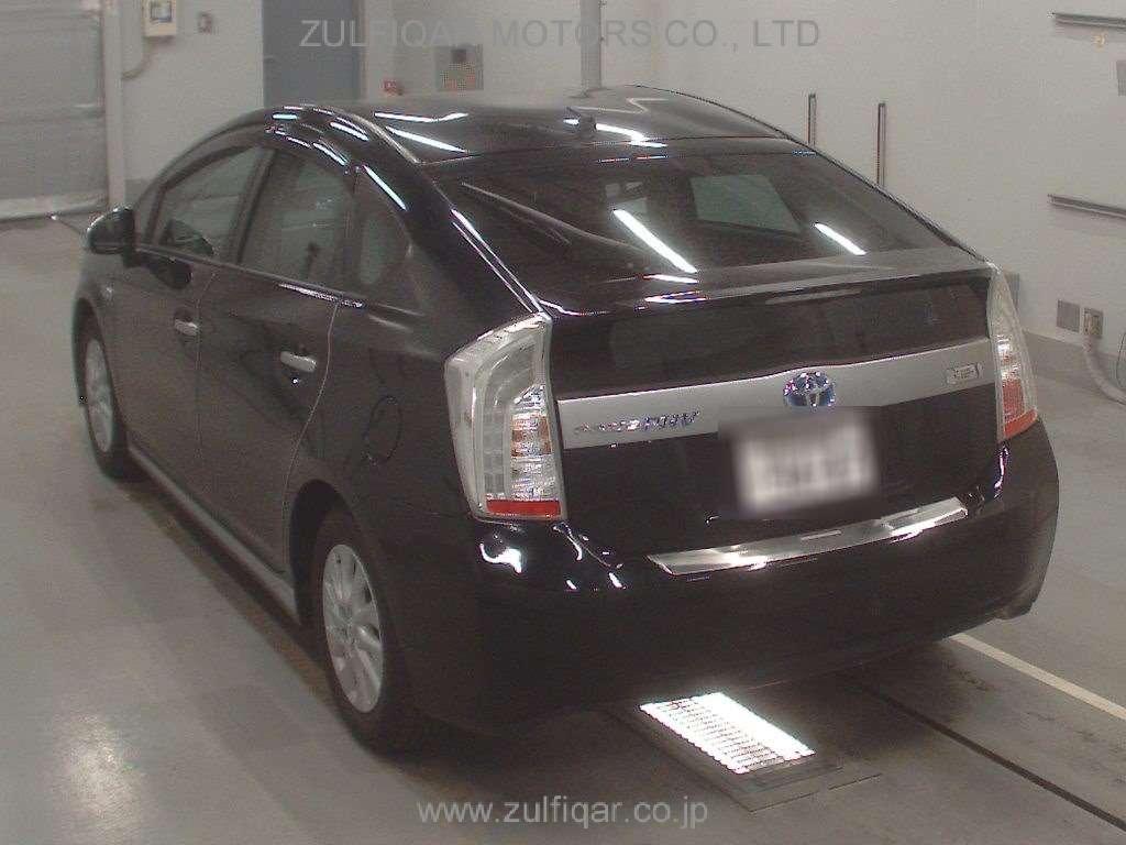 TOYOTA PRIUS PHV 2013 Image 6