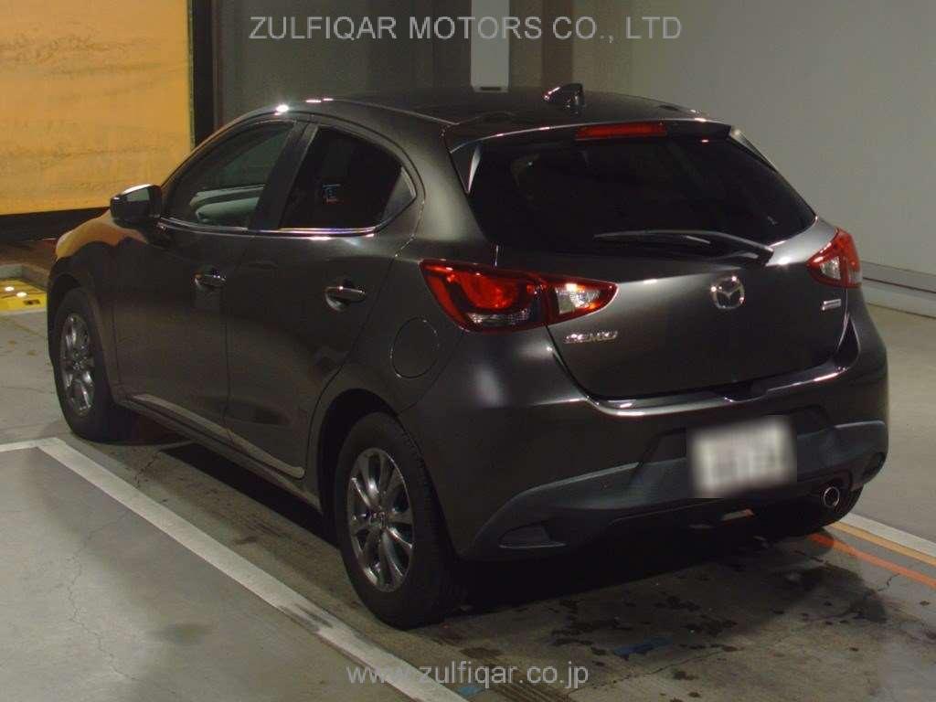 MAZDA DEMIO 2017 Image 4