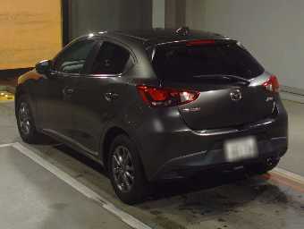 MAZDA DEMIO 2017 Image 4