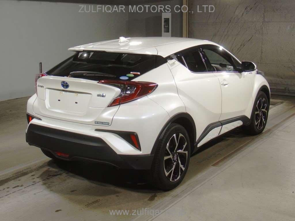 TOYOTA C-HR 2019 Image 2