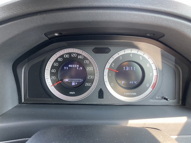 VOLVO XC70 2010 Image 25