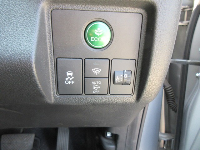 HONDA VEZEL 2018 Image 21