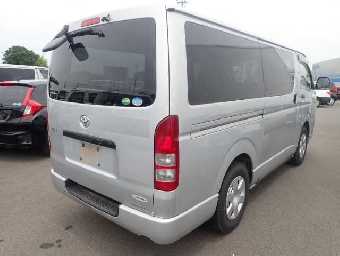 TOYOTA HIACE 2018 Image 2