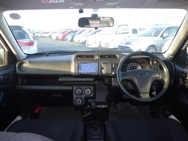 TOYOTA PROBOX 2018 Image 24