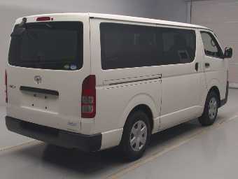 TOYOTA HIACE 2018 Image 2