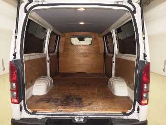 TOYOTA HIACE 2019 Image 8