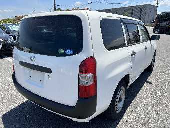 TOYOTA PROBOX 2018 Image 17