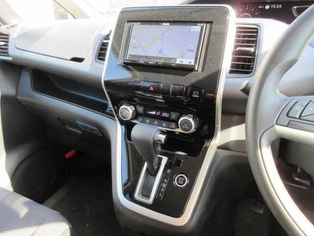 NISSAN SERENA 2019 Image 22