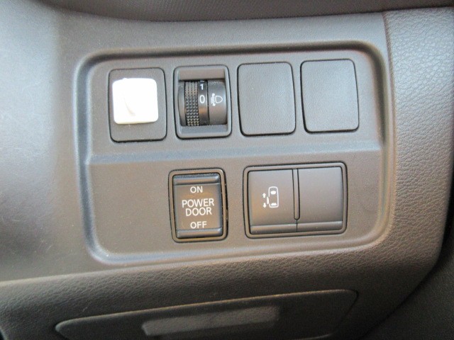 NISSAN SERENA 2019 Image 23