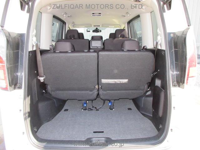 NISSAN SERENA 2019 Image 10