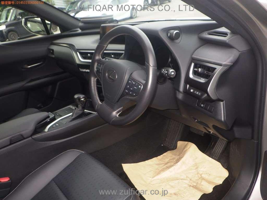 LEXUS UX 2019 Image 5