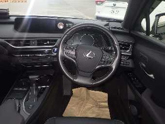 LEXUS UX 2019 Image 6