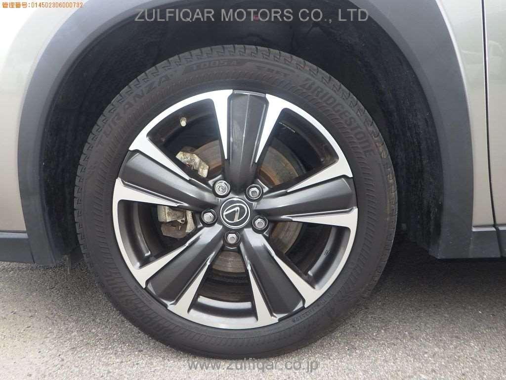 LEXUS UX 2019 Image 9