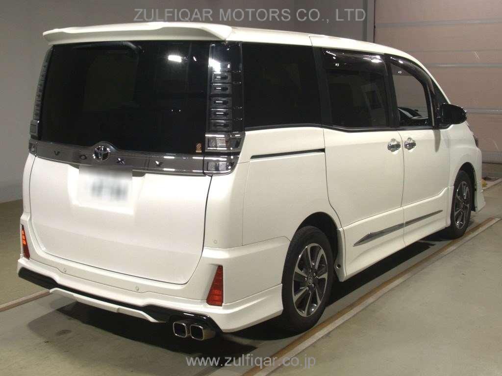 TOYOTA VOXY 2021 Image 2