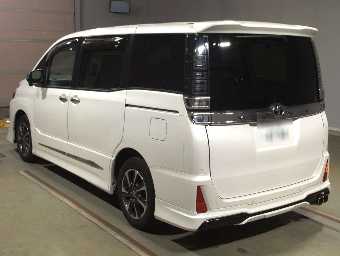 TOYOTA VOXY 2021 Image 4