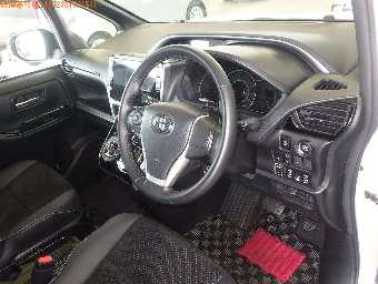 TOYOTA VOXY 2021 Image 5