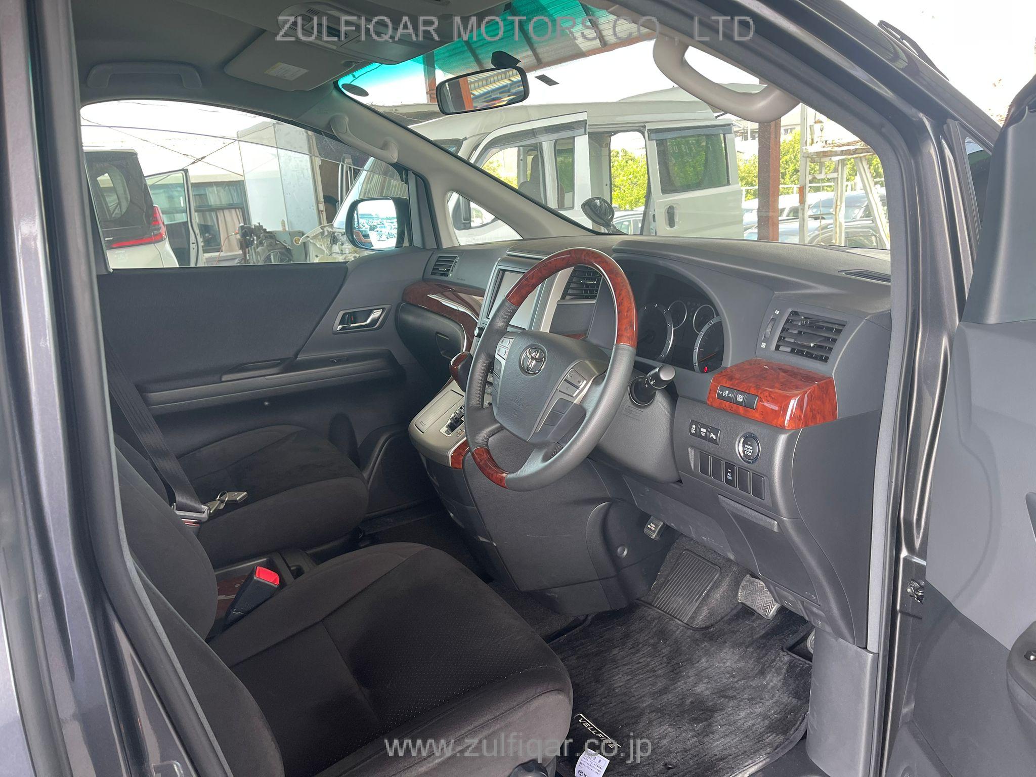 TOYOTA VELLFIRE 2011 Image 9