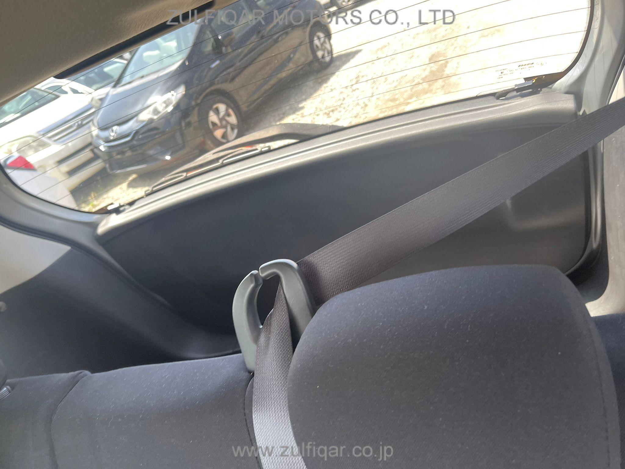 NISSAN NOTE 2012 Image 8