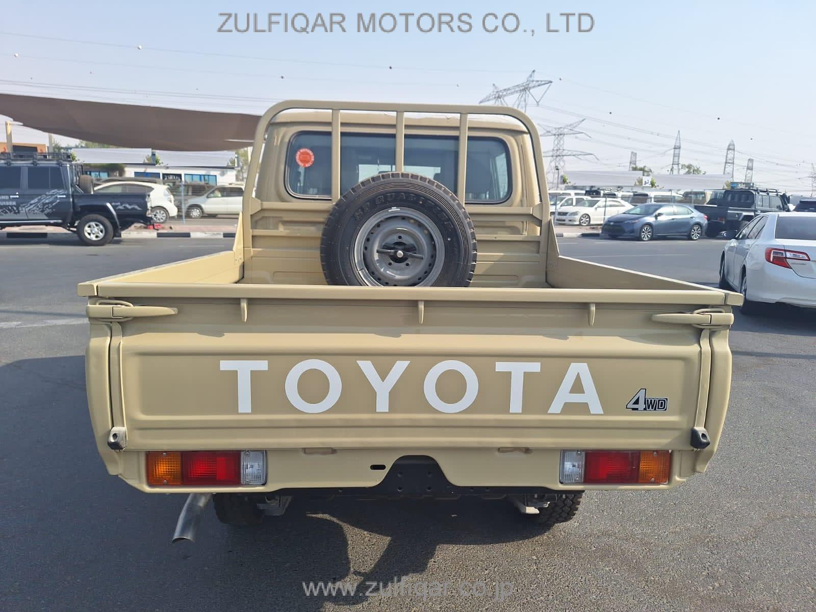 TOYOTA LAND CRUISER PICKUP 2022 Image 11
