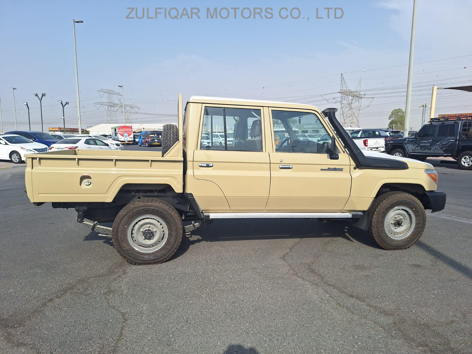 TOYOTA LAND CRUISER PICKUP 2022 Image 4