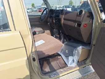 TOYOTA LAND CRUISER PICKUP 2022 Image 7