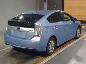 TOYOTA PRIUS PHV 2014 Image 2