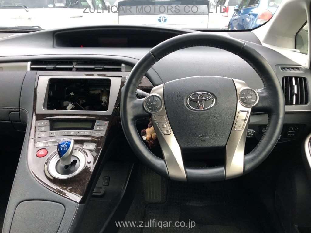 TOYOTA PRIUS PHV 2014 Image 6