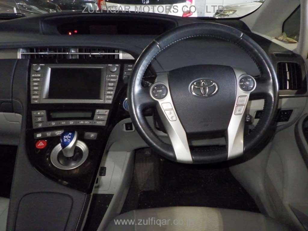 TOYOTA PRIUS PHV 2013 Image 6