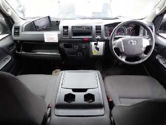 TOYOTA HIACE 2018 Image 5