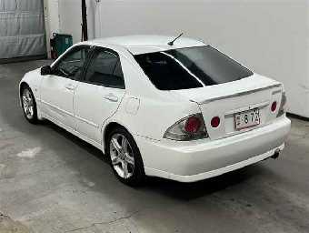 TOYOTA ALTEZZA 2002 Image 2