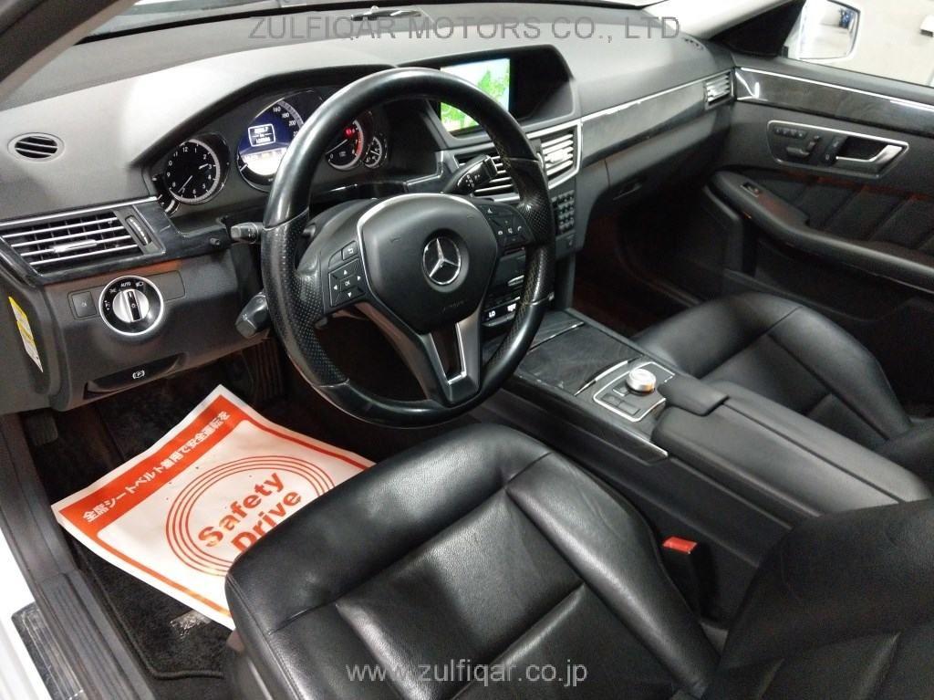 MERCEDES BENZ E CLASS 2012 Image 3