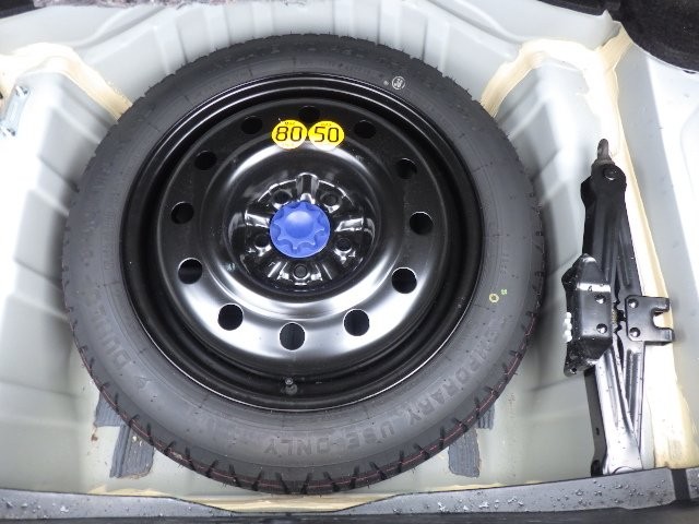 TOYOTA MARK X 2018 Image 25