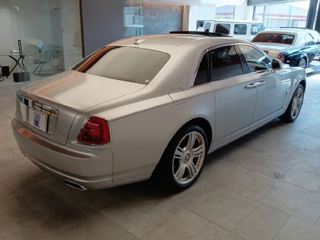 ROLLS ROYCE GHOST 2015 Image 20
