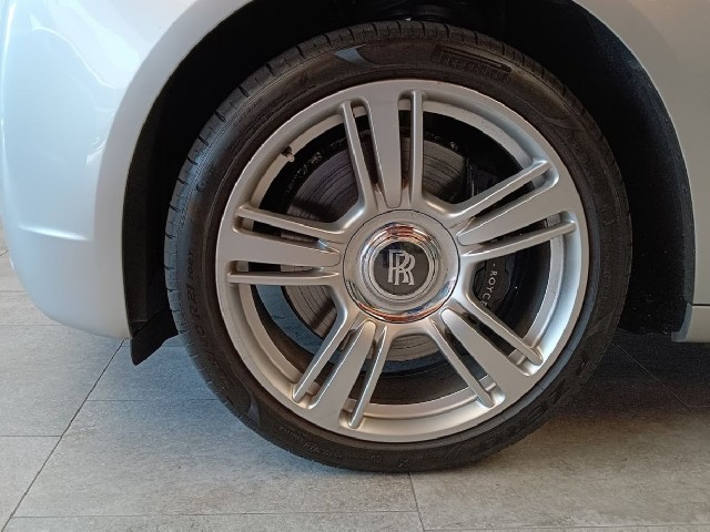 ROLLS ROYCE GHOST 2015 Image 31