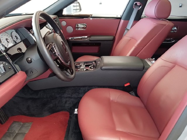 ROLLS ROYCE GHOST 2015 Image 35